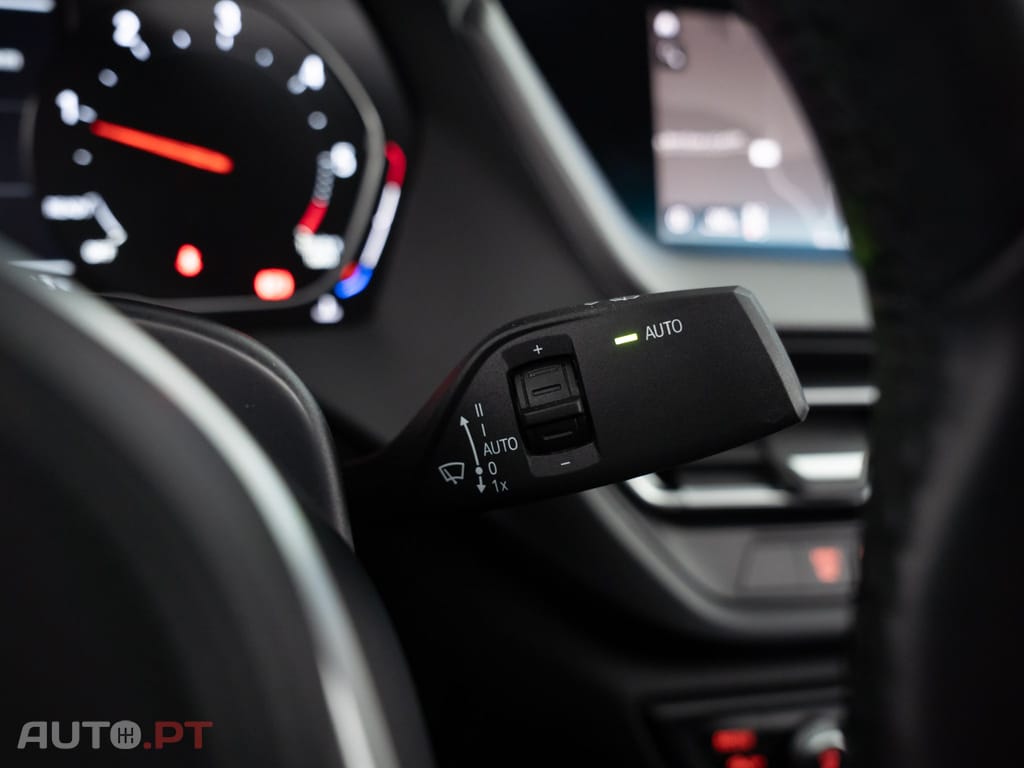 BMW 216 d Pack Desportivo M