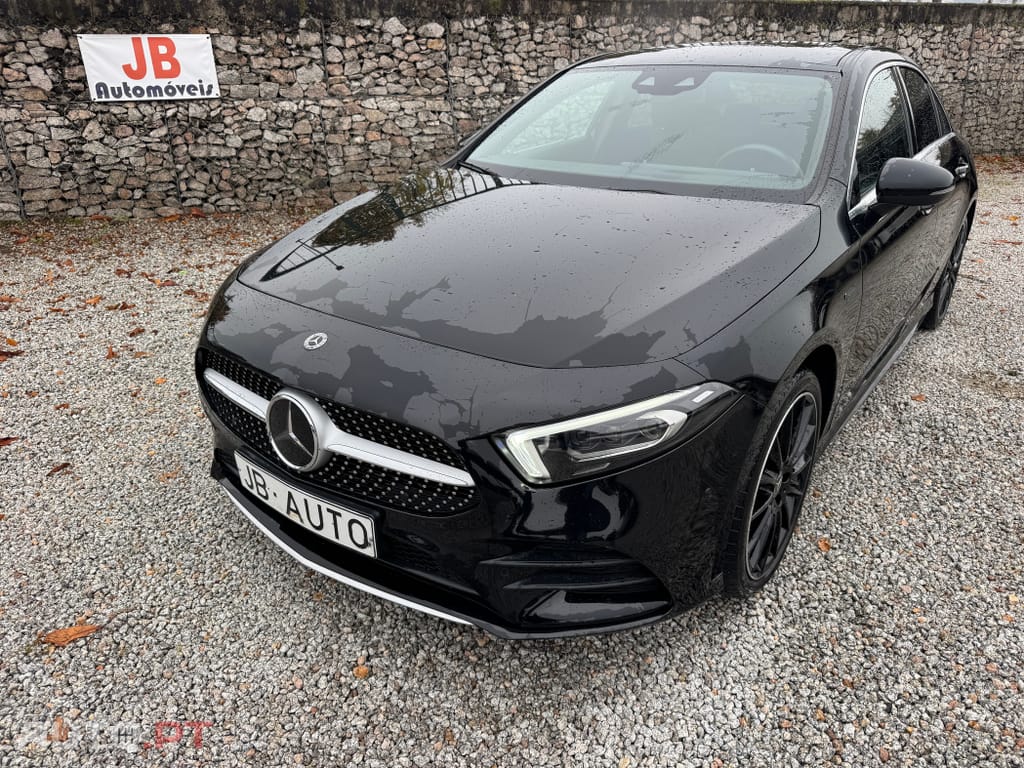 Mercedes-Benz A 250 e AMG Line