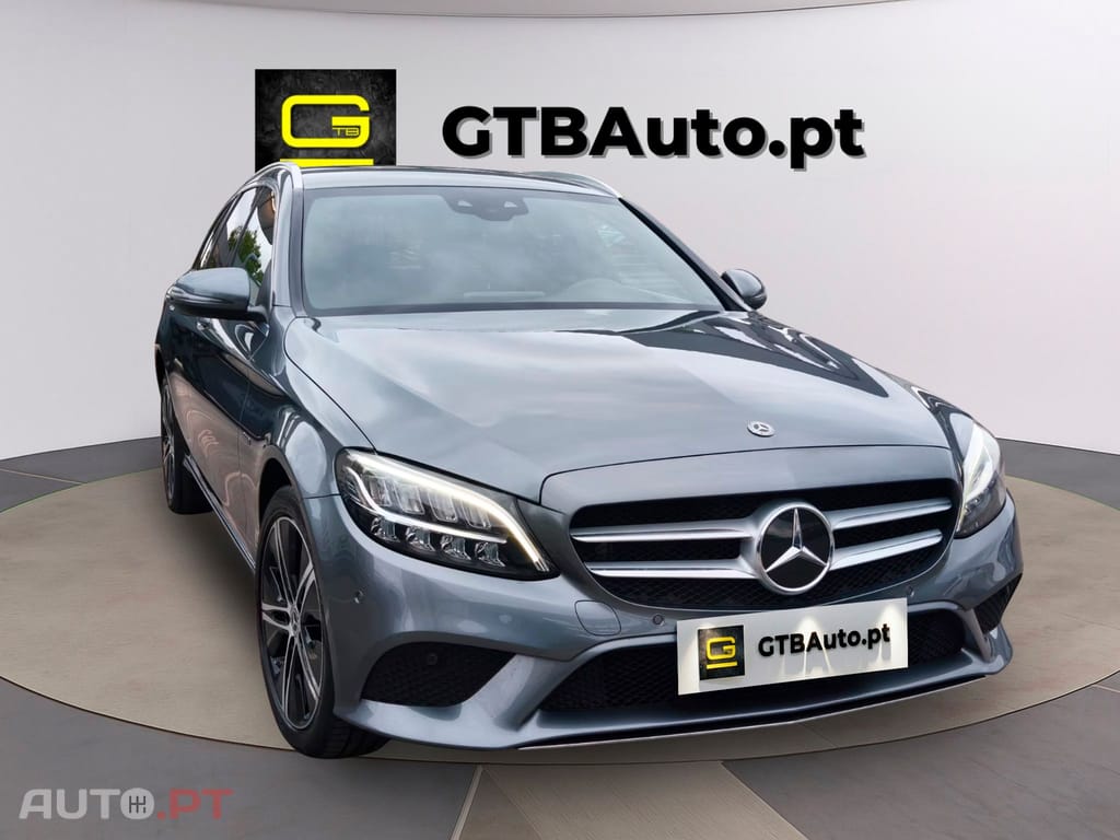 Mercedes-Benz C 300 T de AVANTGARDE I.V.A DEDUTIVEL