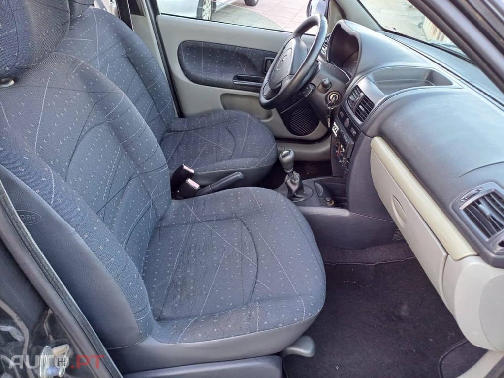 Renault Clio 1.2 Authentique