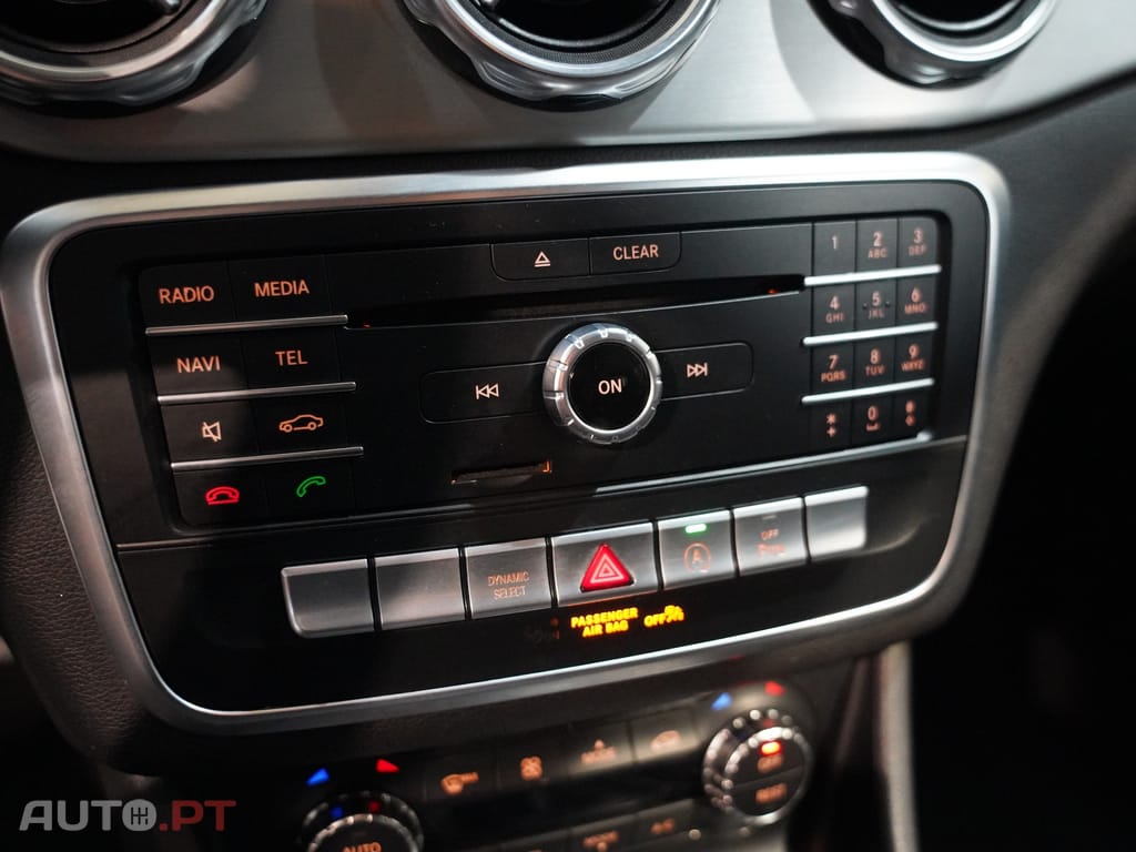 Mercedes-Benz GLA 180 CDi AMG Line