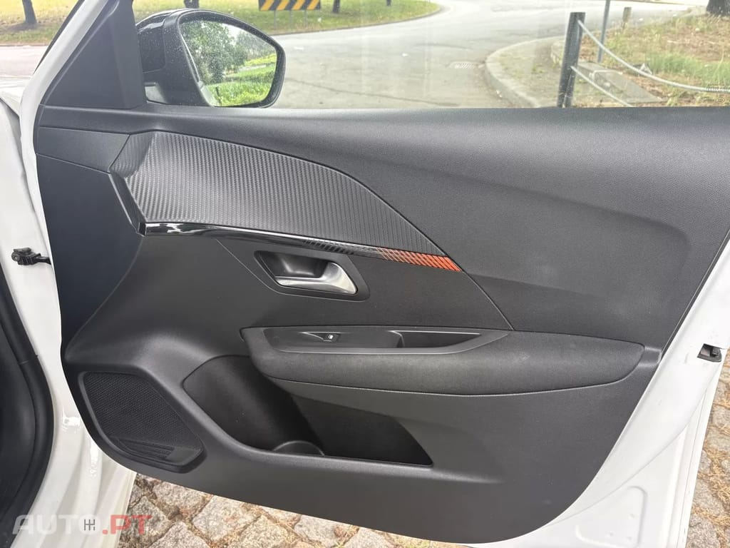 Peugeot 208 1.2 PureTech SE Style