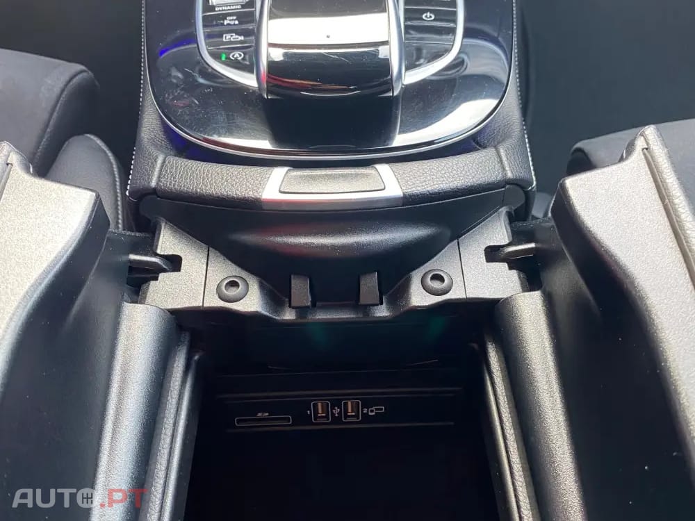 Mercedes-Benz E 220 d AMG Line