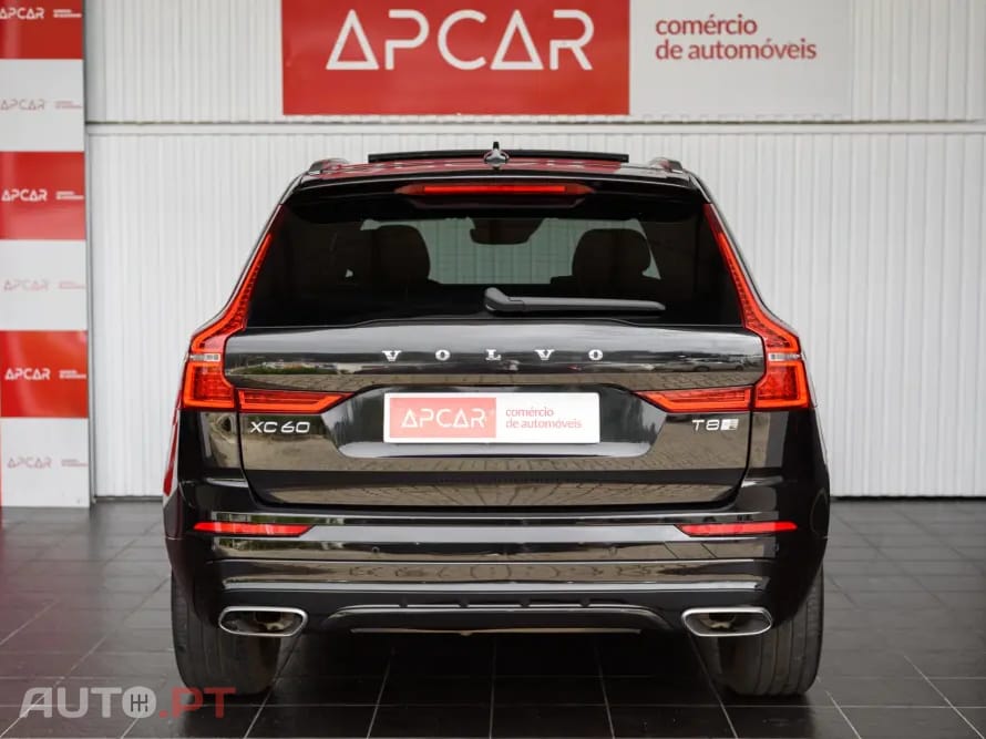 Volvo XC60 2.0 T8 PHEV R-Design AWD