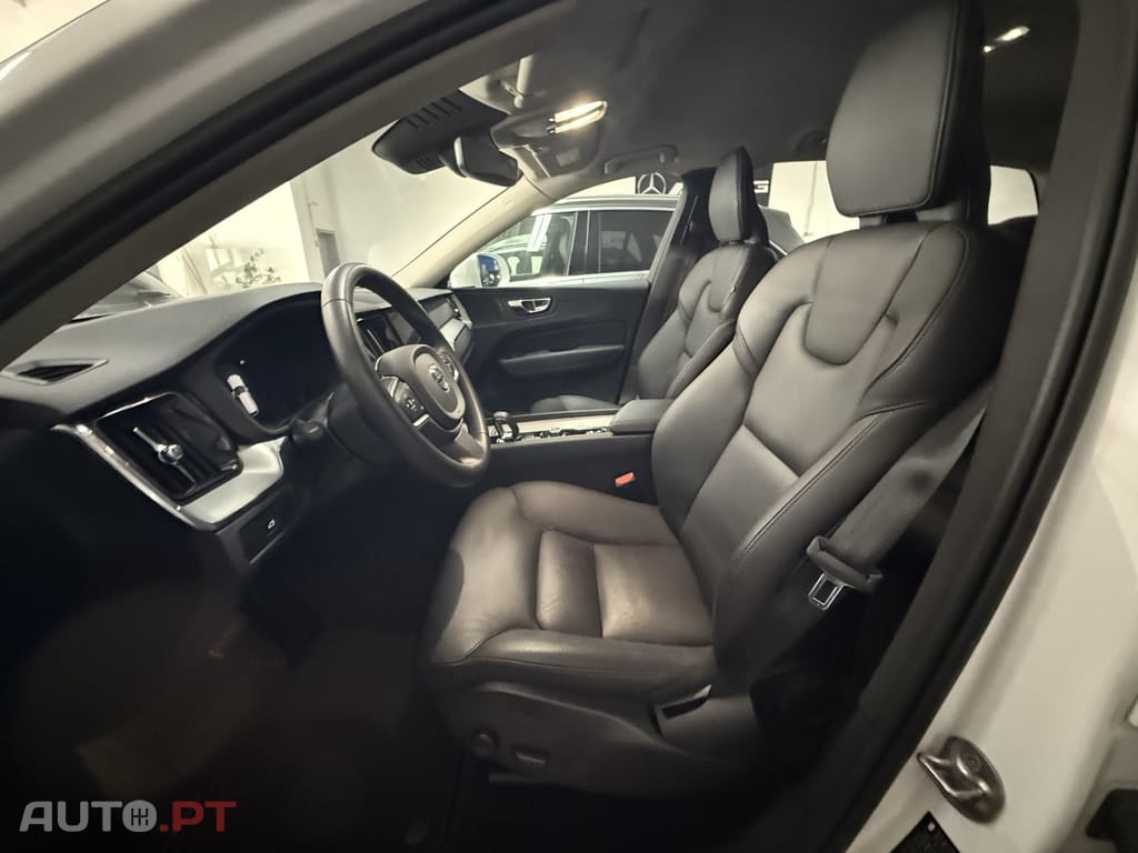 Volvo XC60 2.0 B4 Core