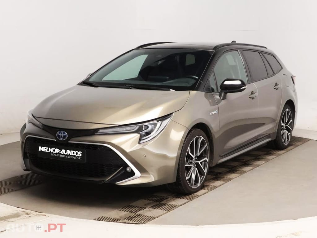 Toyota Corolla Touring Sports 2.0 Hybrid Square Collection