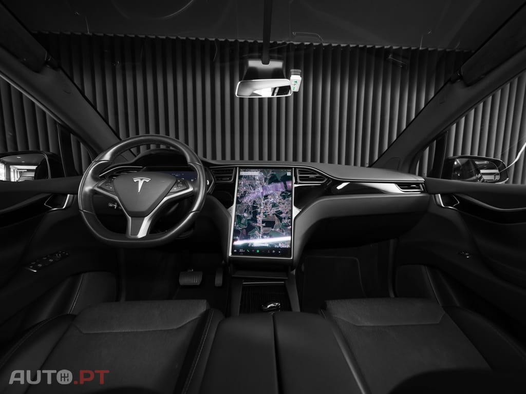 Tesla Model X 75D
