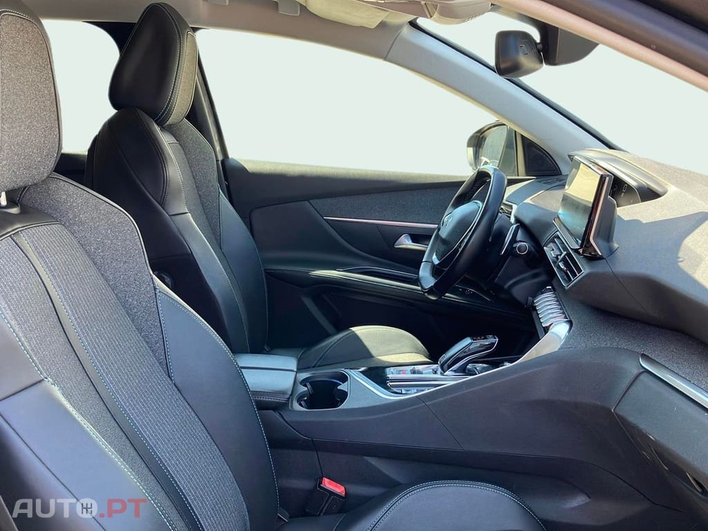 Peugeot 5008 1.5 BlueHDi Allure EAT8