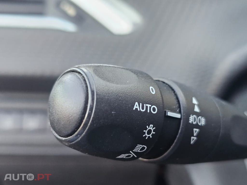 Peugeot 208 Blue-HDi 100 Stop&Start Allure