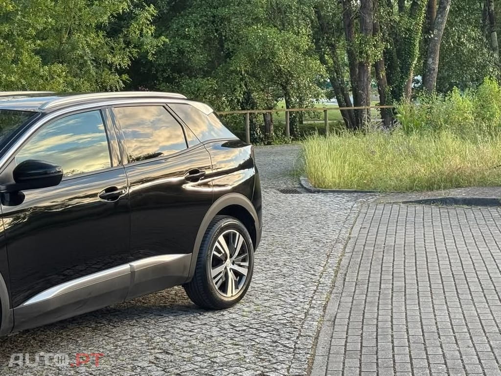 Peugeot 3008 1.5 BlueHDi Allure