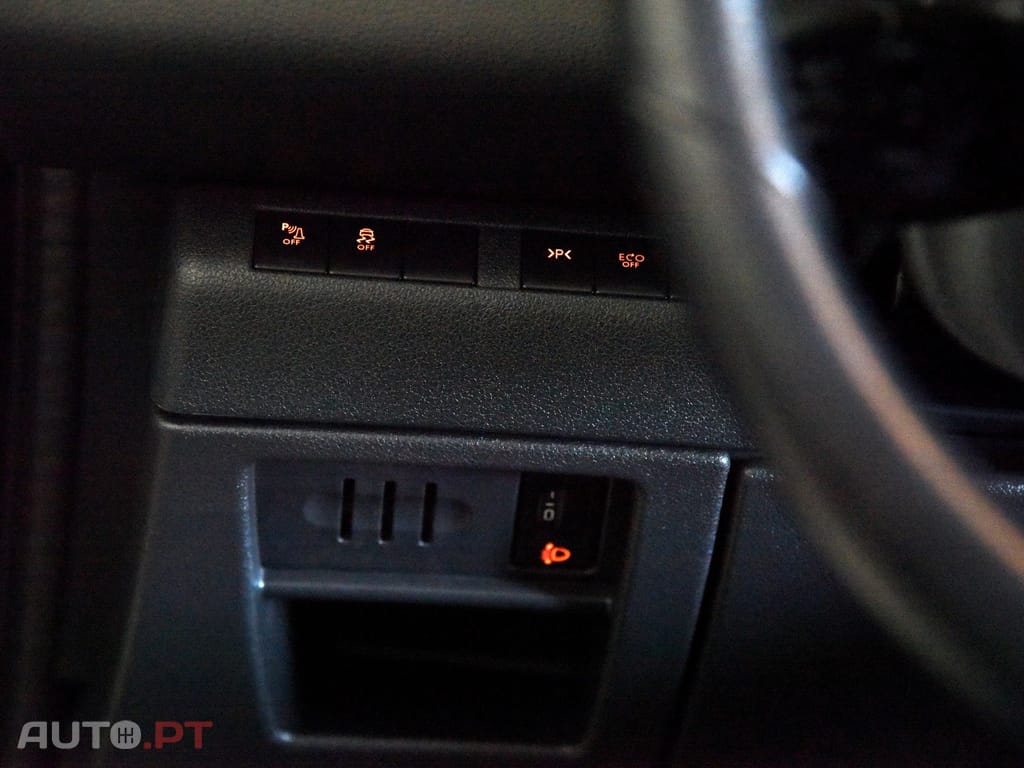 Peugeot 3008 2.0 HDi Hybrid4