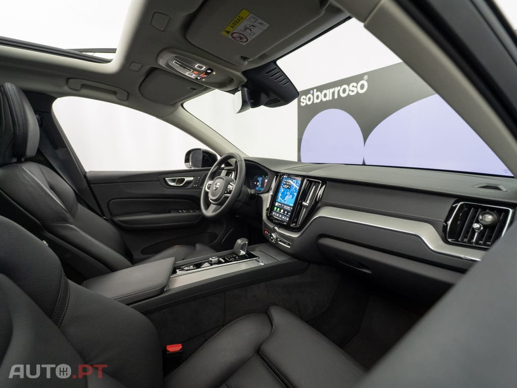 Volvo XC60 2.0 T6 PHEV Ultra Dark AWD