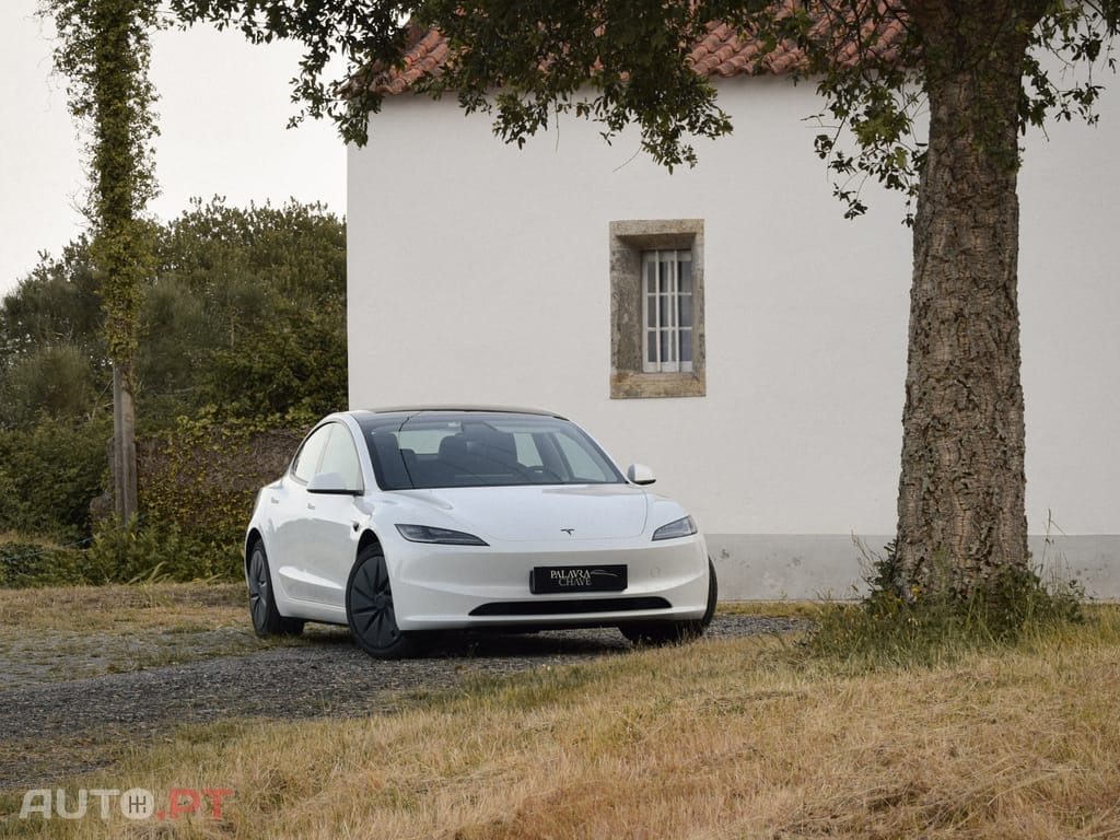 Tesla Model 3 Standard Range RWD