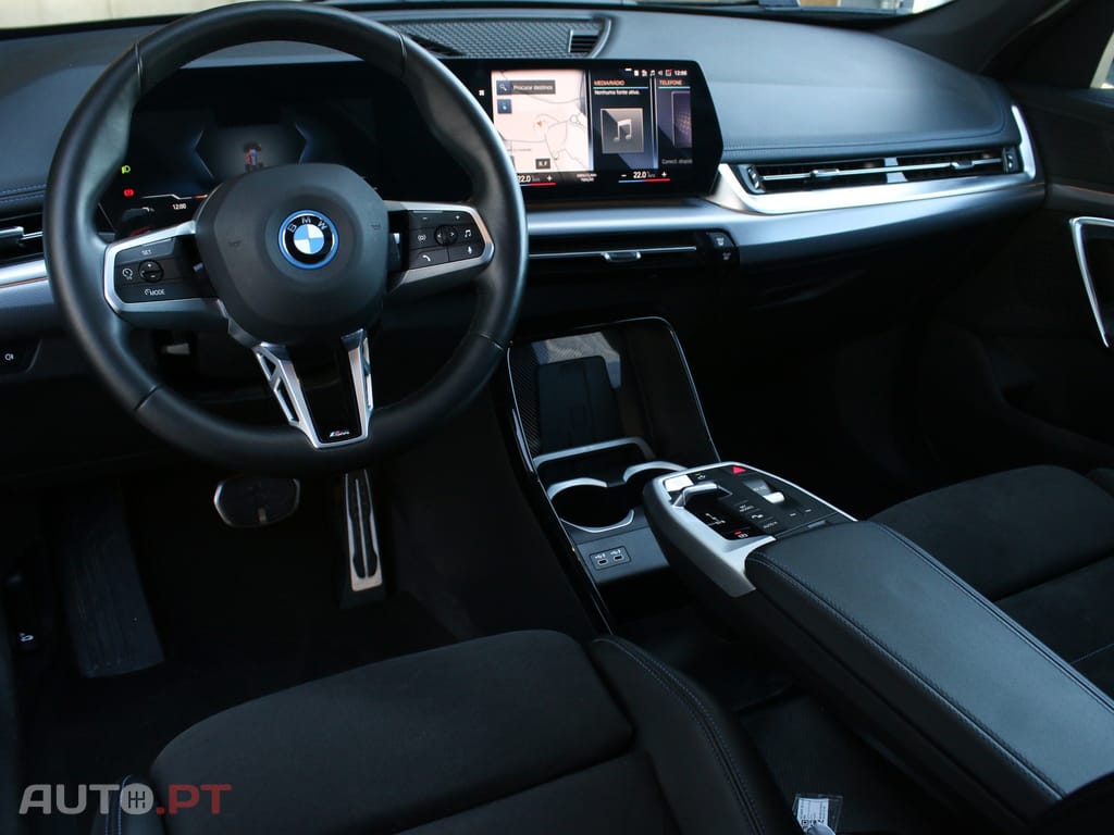 BMW iX1 xDrive30 Pack Desportivo M