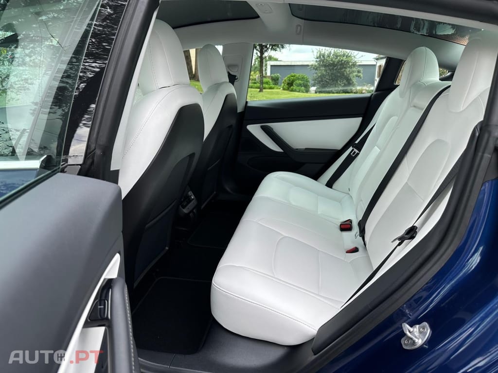 Tesla Model 3 Standard Range Plus RWD