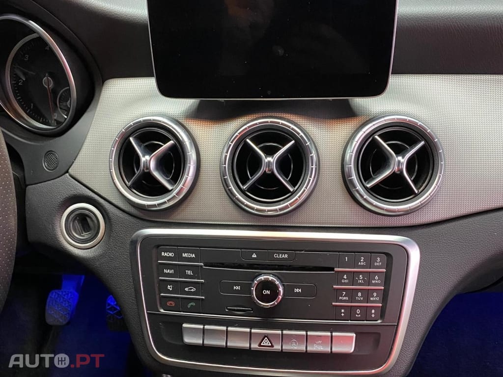 Mercedes-Benz CLA 180 d Shooting Brake Urban