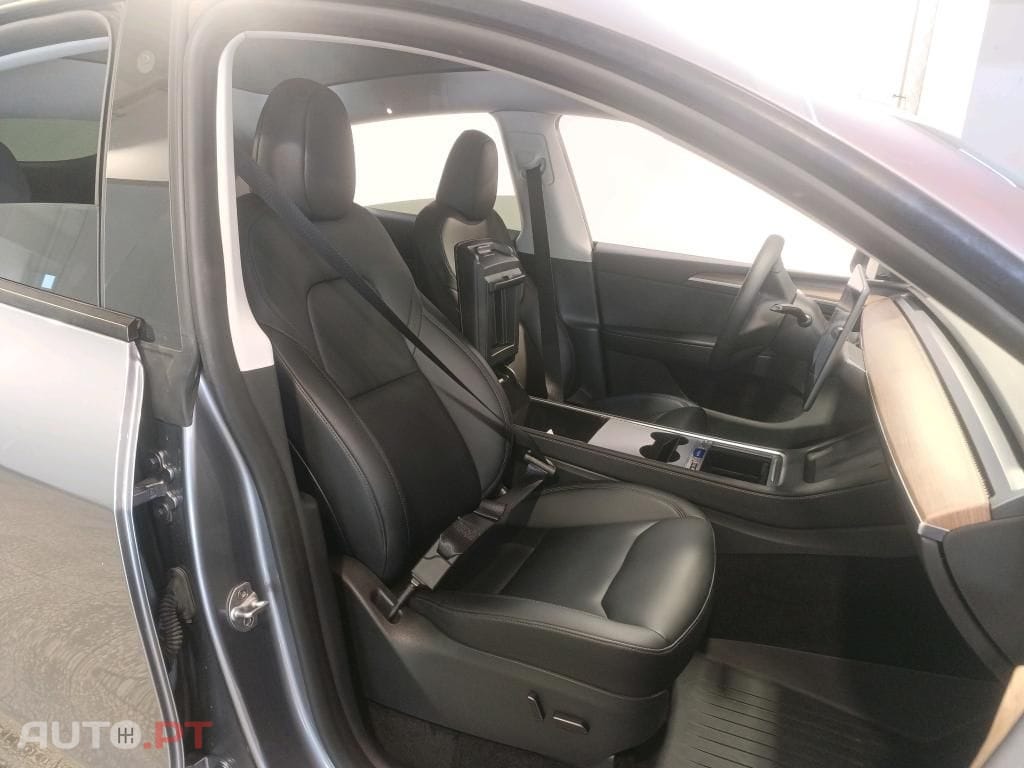 Tesla Model Y Performance Tração Integral