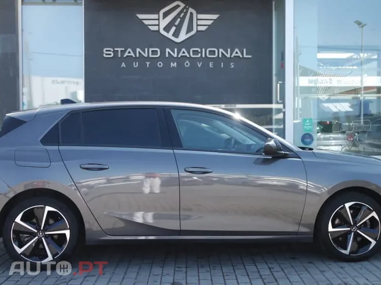 Opel Astra 1.5 D Elegance Aut.