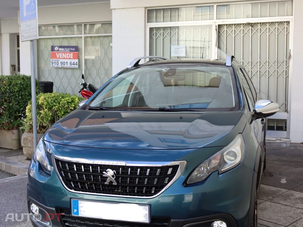 Peugeot 2008 EAT6 PureTche automático