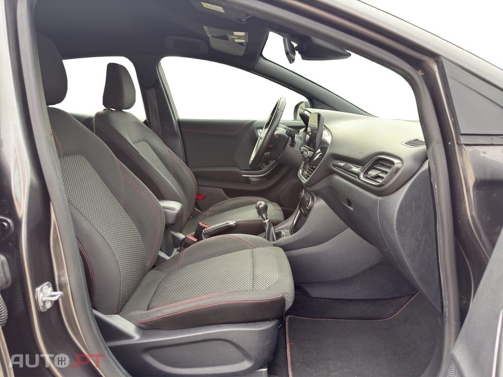 Ford Puma 1.0 EcoBoost MHEV ST-Line