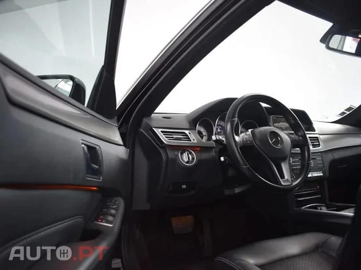 Mercedes-Benz E 300 Bluetec Hybrid Avantgarde
