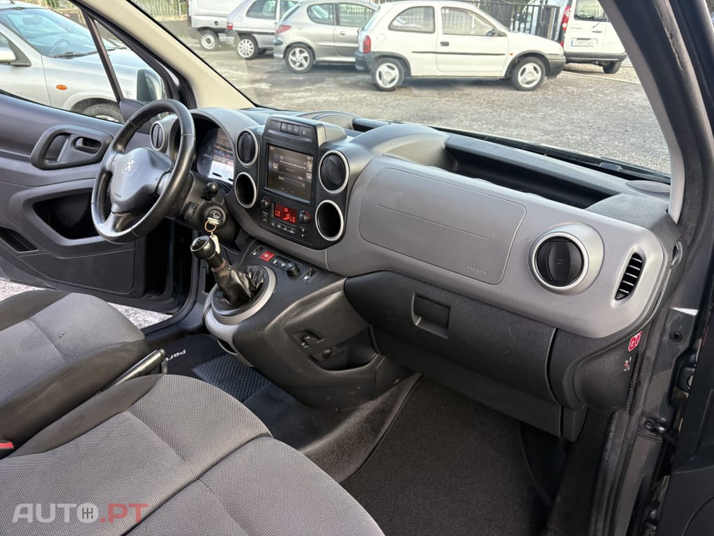 Peugeot Partner 1.6 BlueHDi L1 Premium 3L
