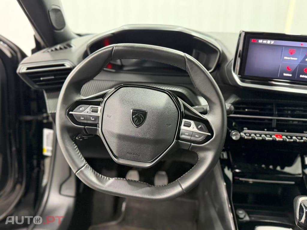 Peugeot 2008 1.2 PureTech Allure