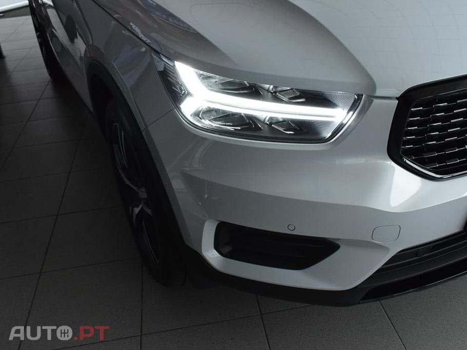 Volvo XC40 1.5 T5 PHEV R-Design Expression