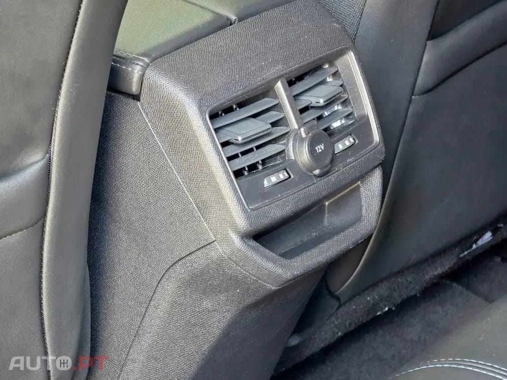 Peugeot 3008 1.6 Hybrid Allure e-EAT8