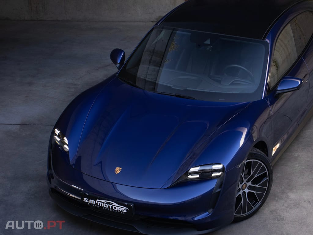 Porsche Taycan Standard