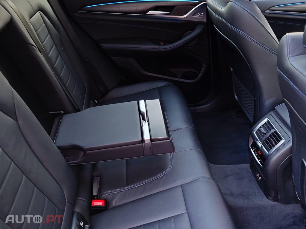 BMW iX3 M Sport Impressive