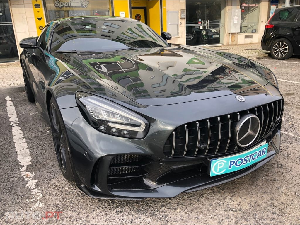 Mercedes-Benz AMG GT R