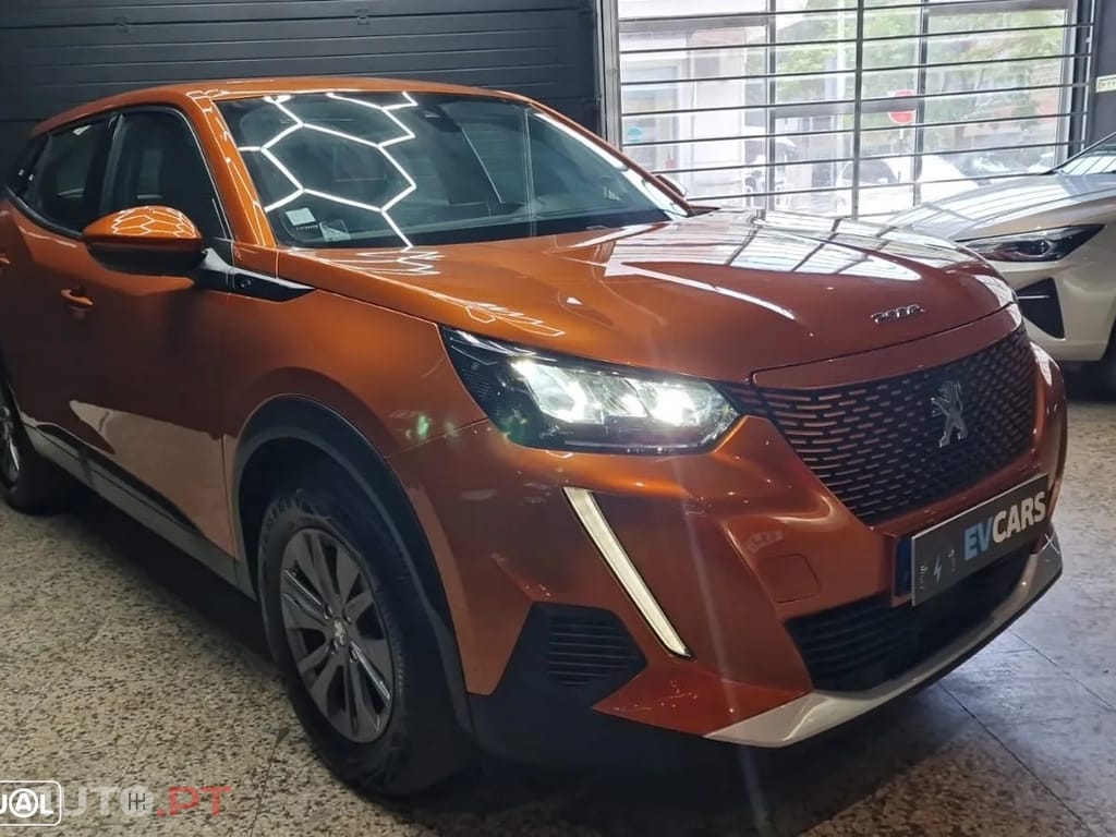 Peugeot E-2008 50 kWh Active Pack