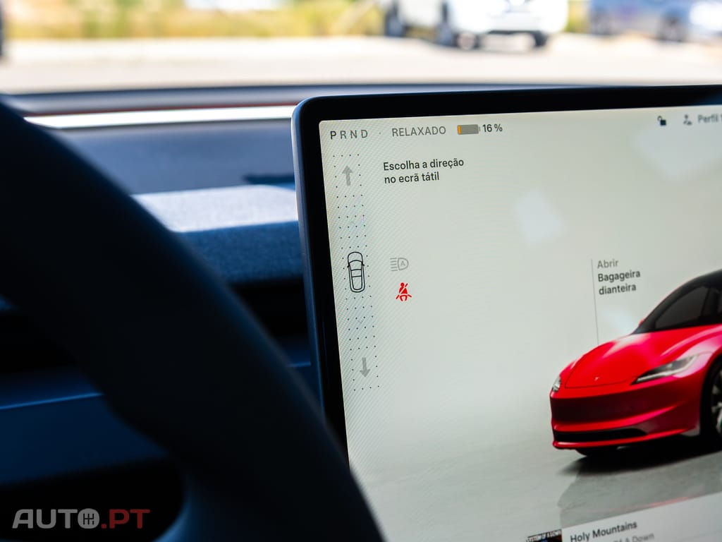 Tesla Model 3 Tração Traseira