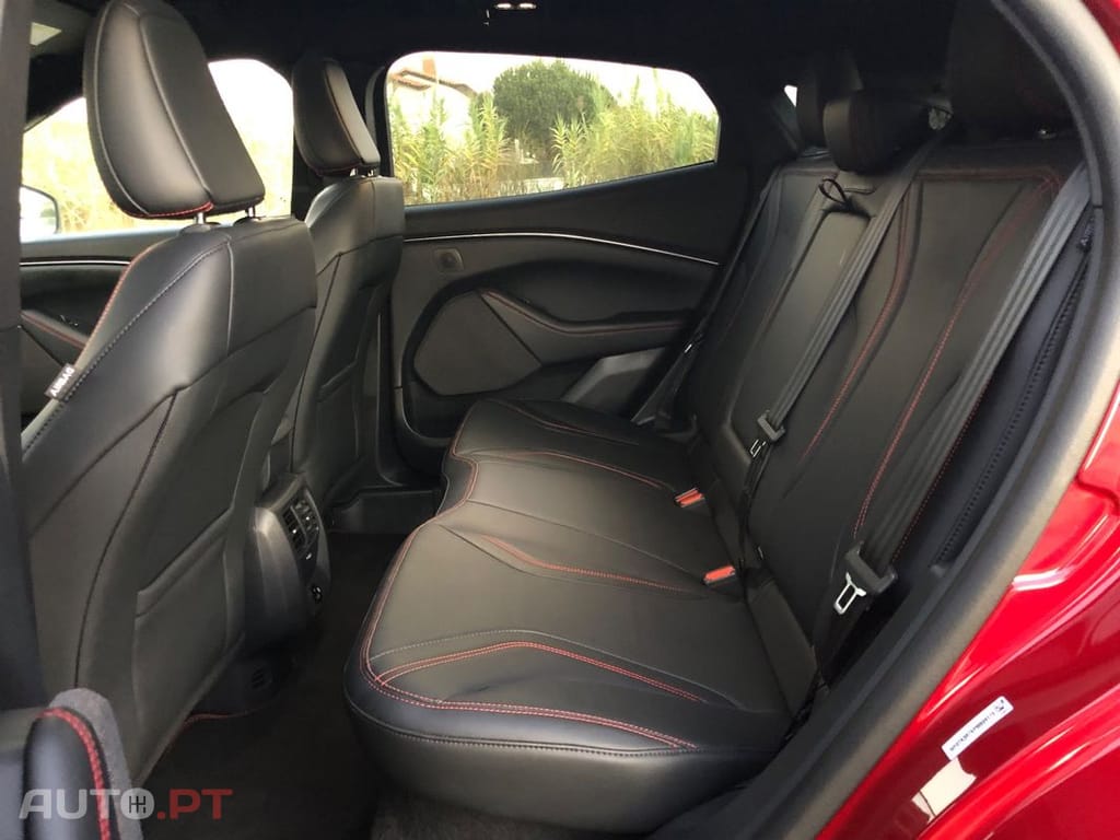 Ford Mustang Mach-E 98.7 kWh Premium