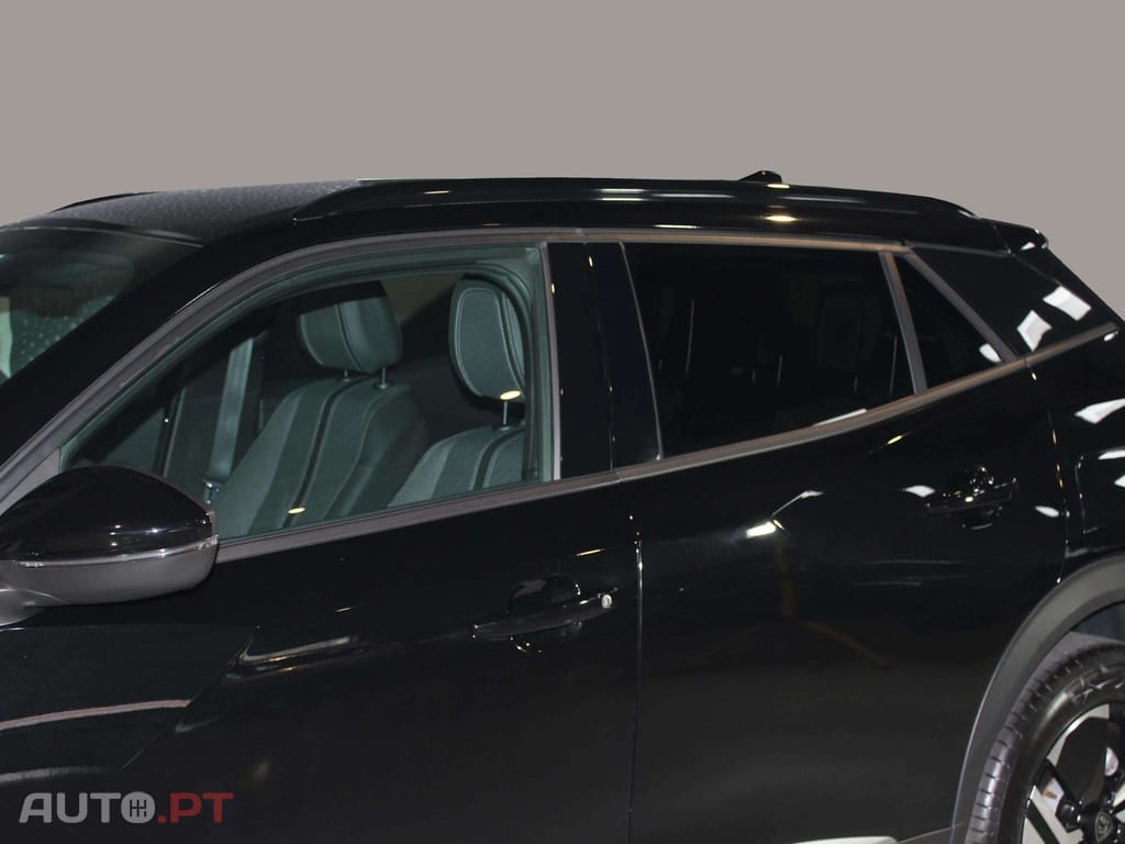 Peugeot 2008 1.2 Hybrid Allure e-DCS6