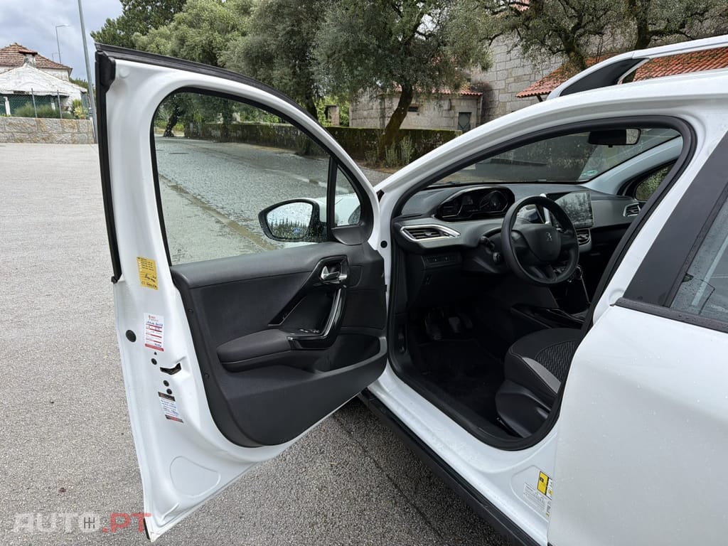 Peugeot 2008 PureTech 100 Active