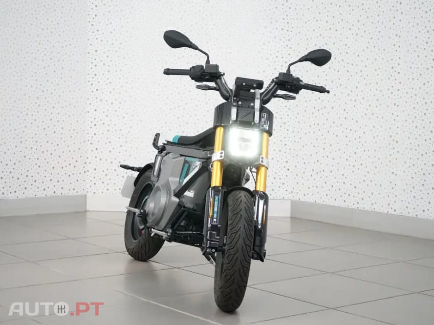 BMW CE 02 ND
