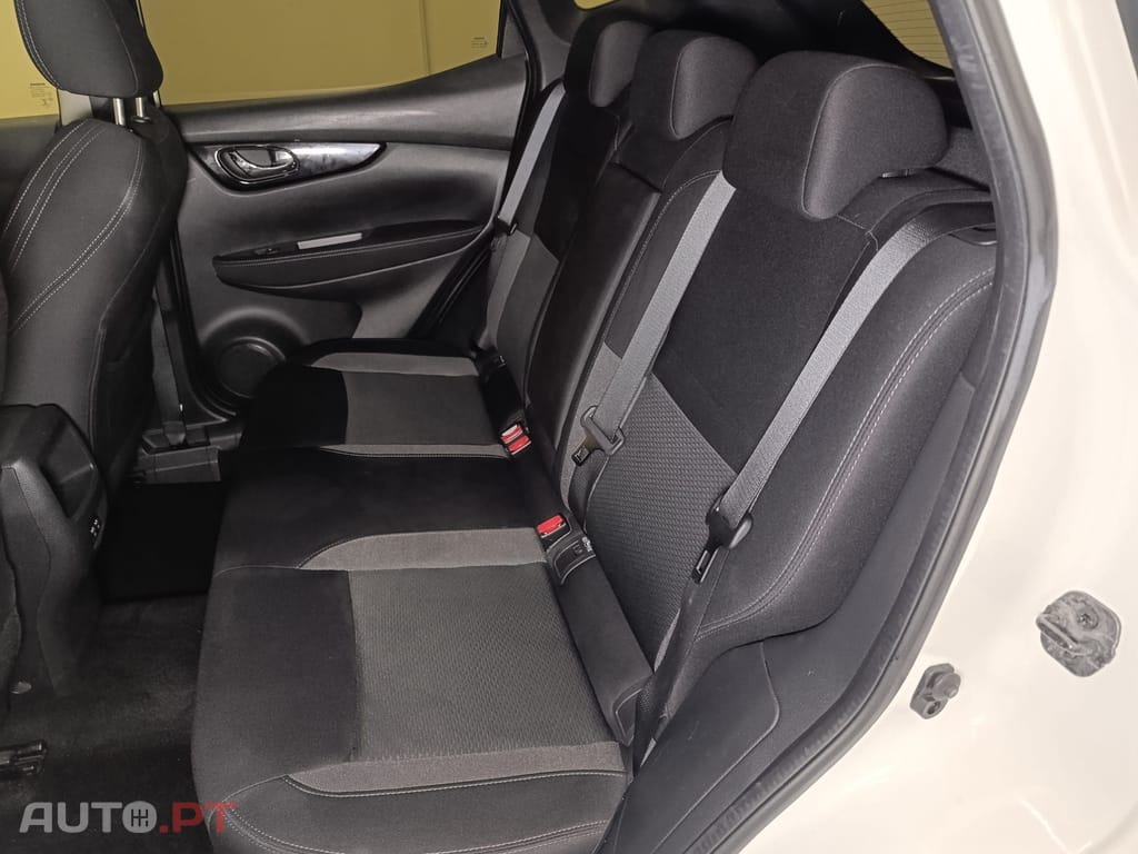 Nissan Qashqai 1.5 DCI N-CONNECTA 18