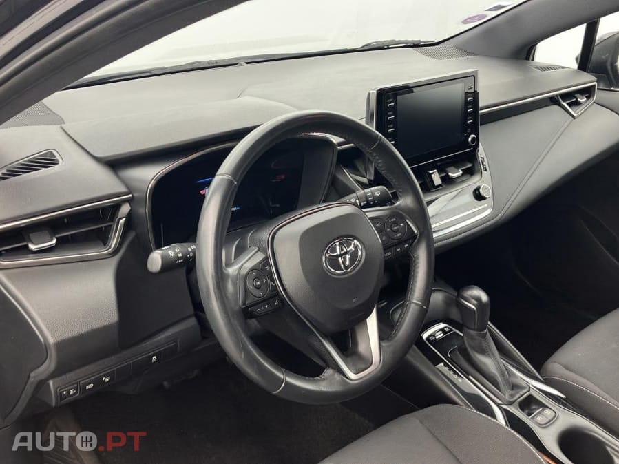 Toyota Corolla 1.8 Hybrid Dynamic Business