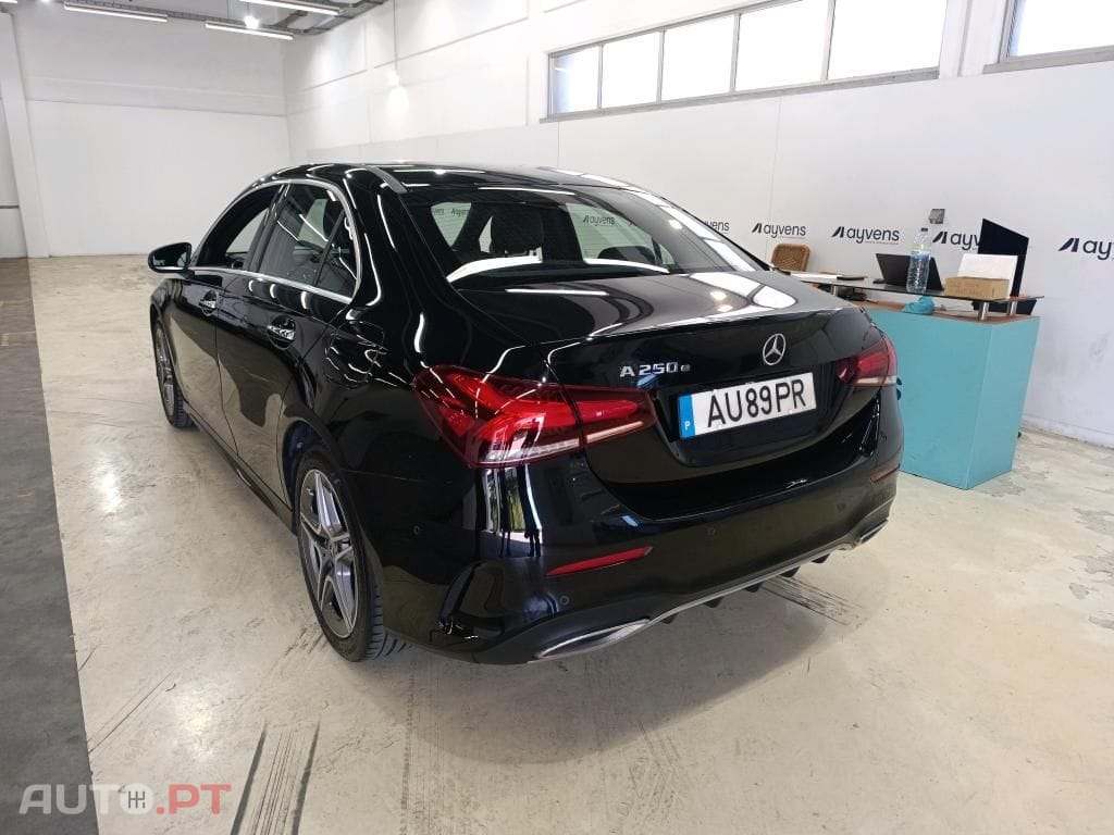 Mercedes-Benz A 250 e AMG Line