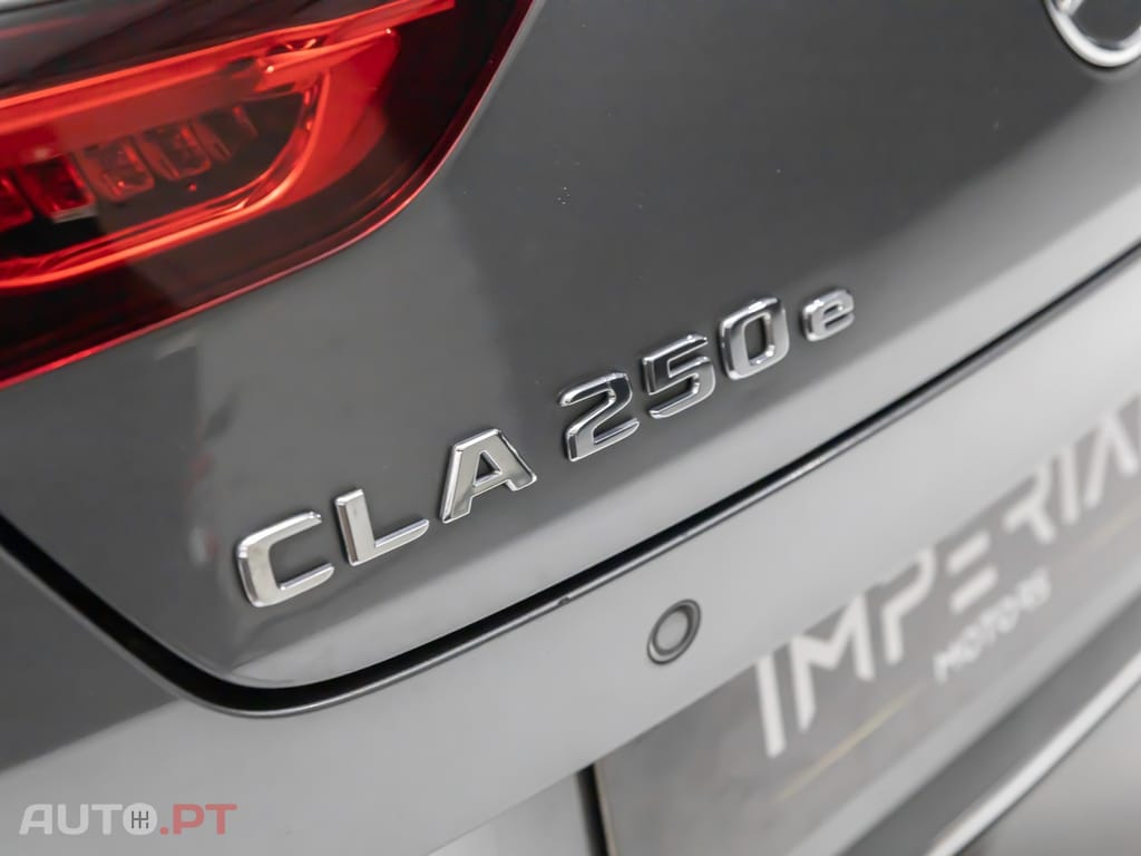 Mercedes-Benz CLA 250 e Shooting Brake 8G-DCT Edition Progressive Line