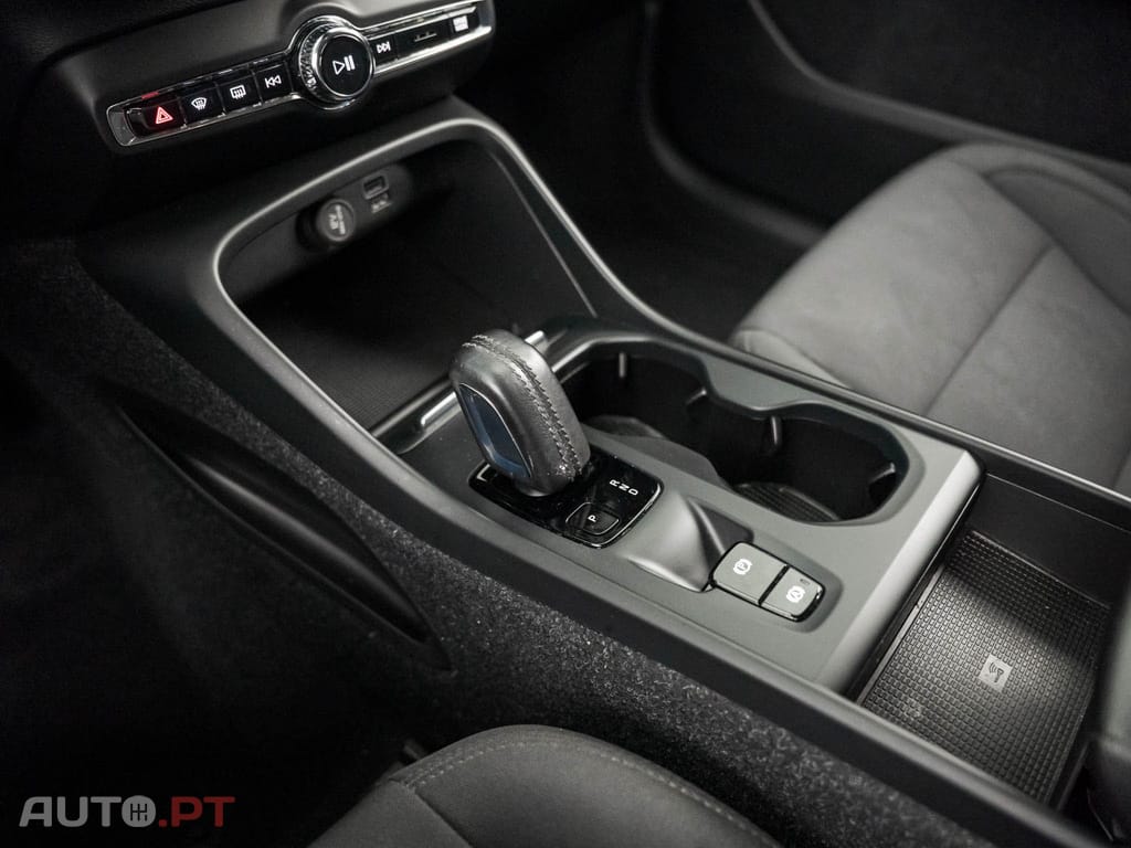 Volvo XC40 1.5 T5 PHEV Momentum