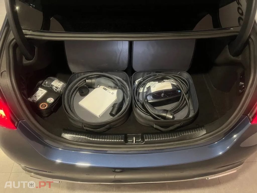 Mercedes-Benz C 300 e T 9G-TRONIC AMG Line