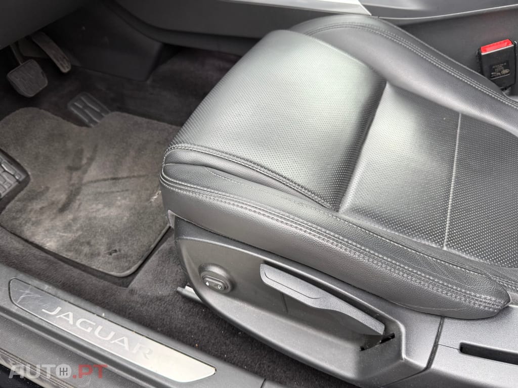 Jaguar I-Pace EV400 AWD S