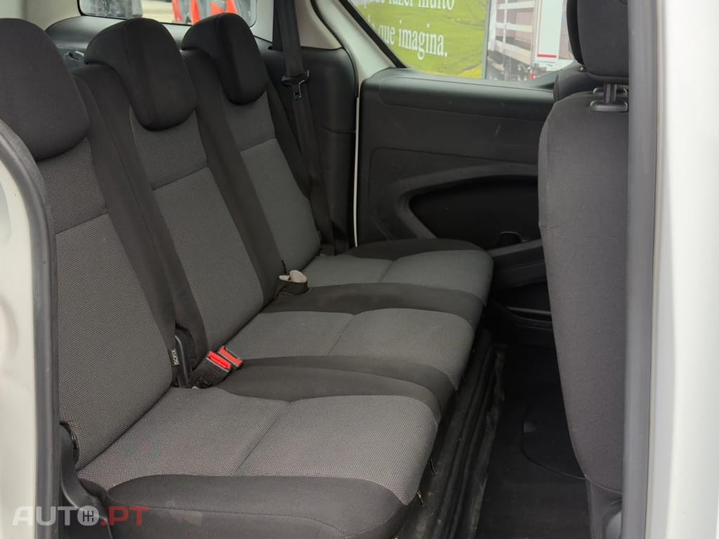 Peugeot Partner 1.6 HDI  5 LUGARES
