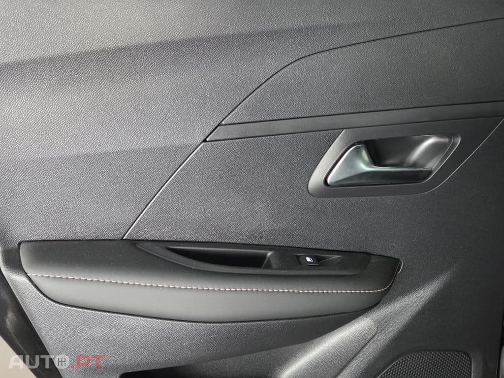 Peugeot E-208 50 kWh Allure Pack