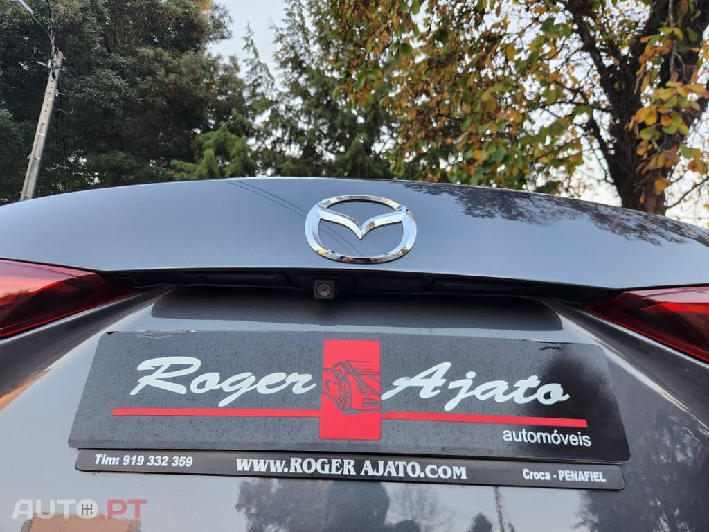 Mazda 3 1.5 Sky-D Excellence Navi