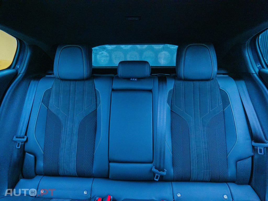 Peugeot 408 1.2 PureTech GT EAT8