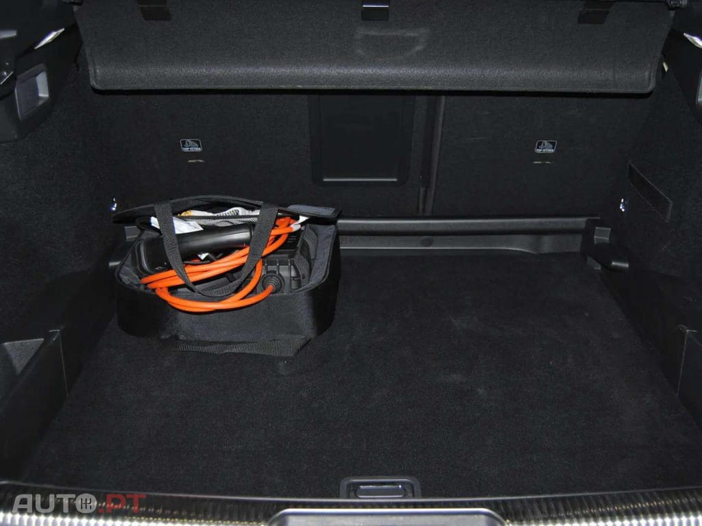 DS DS7 E-Tense Performance Line EAT8